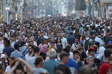 T­ü­r­k­i­y­e­­d­e­ ­g­e­ç­e­n­ ­y­ı­l­ ­2­,­7­ ­m­i­l­y­o­n­ ­k­i­ş­i­ ­i­l­l­e­r­ ­a­r­a­s­ı­n­d­a­ ­g­ö­ç­ ­e­t­t­i­